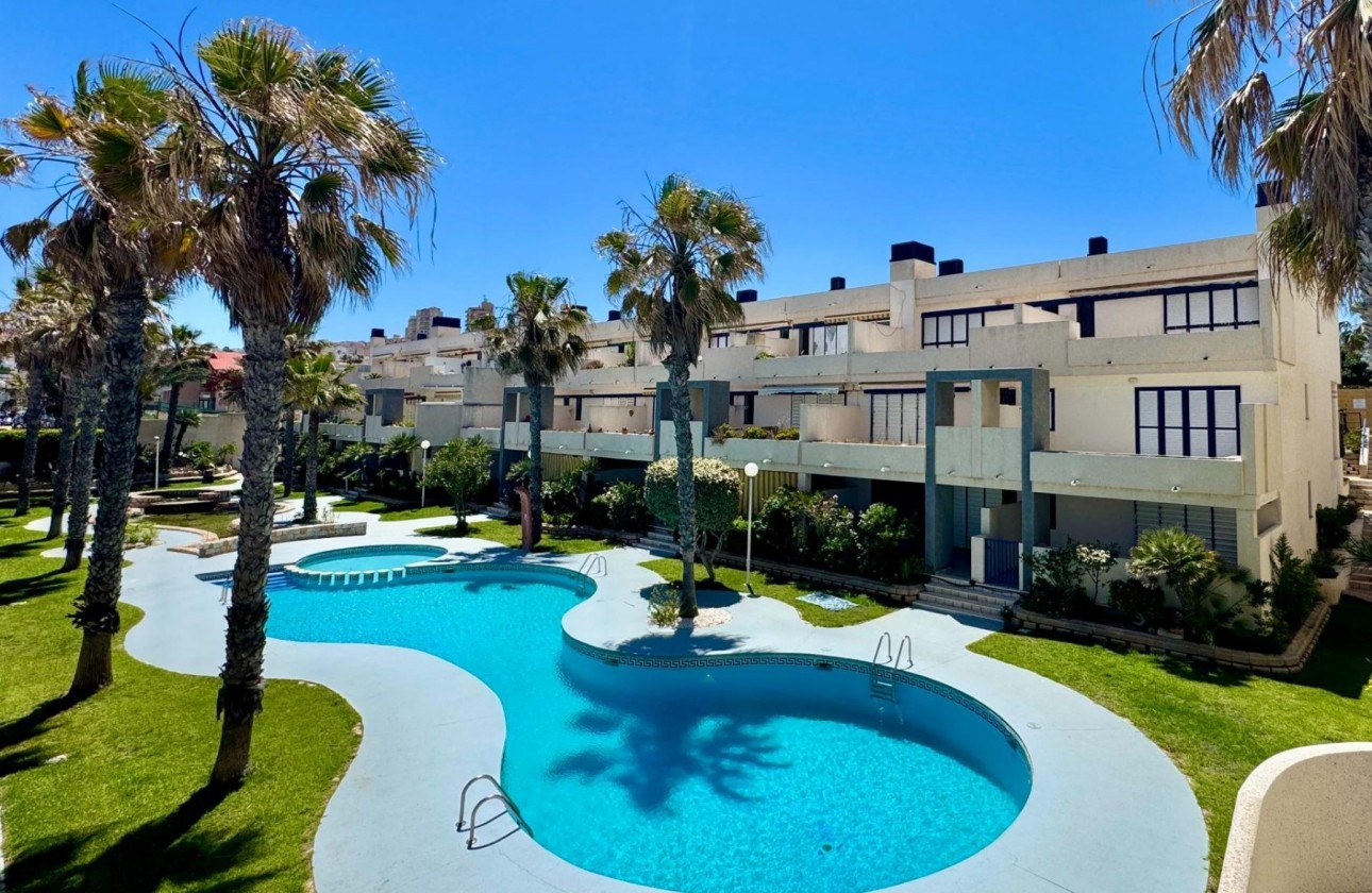 Resale - Apartment / flat - Torrevieja - La Mata