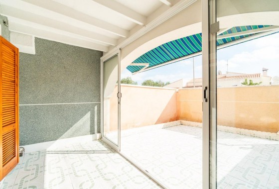 Resale - Villa - Torrevieja - La Siesta - El Salado - Torreta