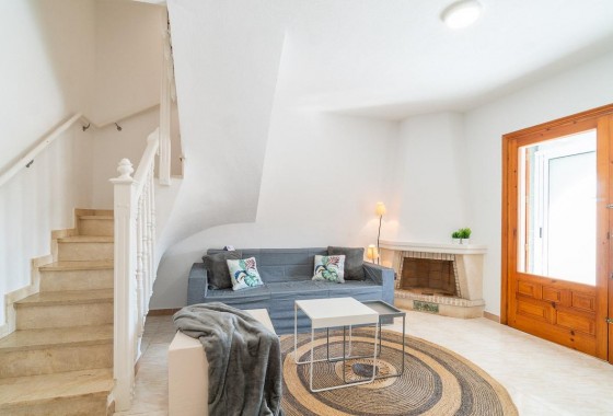 Resale - Villa - Torrevieja - La Siesta - El Salado - Torreta