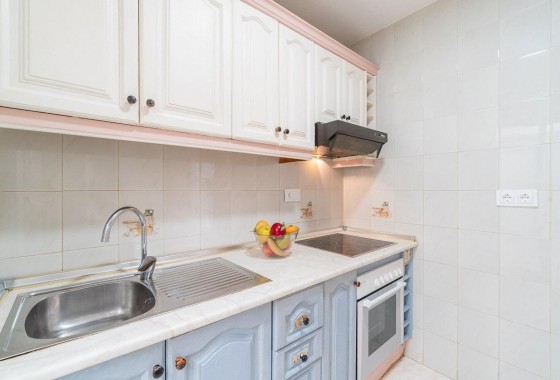 Resale - Villa - Torrevieja - La Siesta - El Salado - Torreta