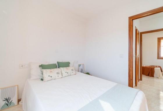 Resale - Villa - Torrevieja - La Siesta - El Salado - Torreta