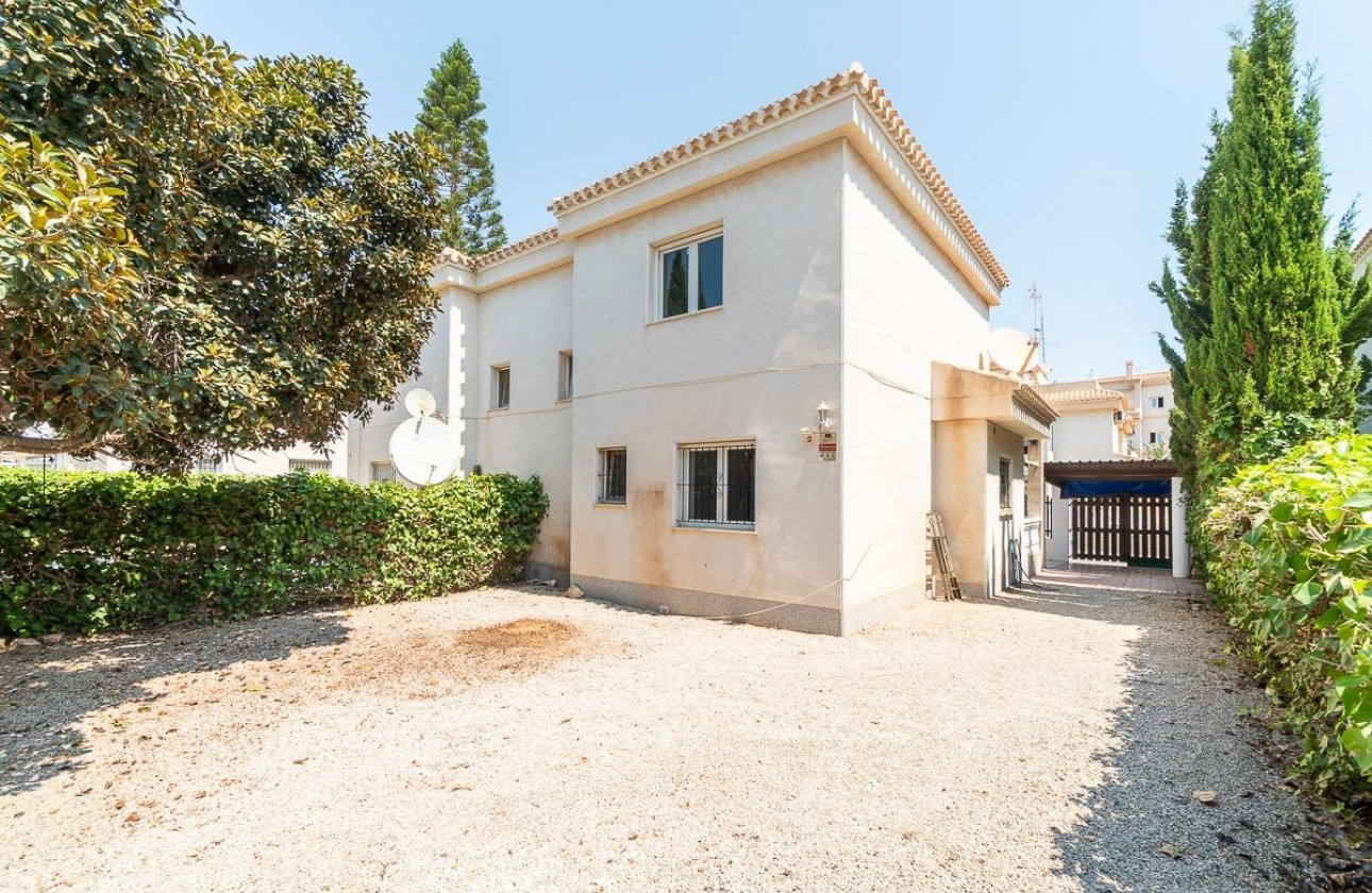 Resale - Villa - Orihuela Costa - Playa Flamenca