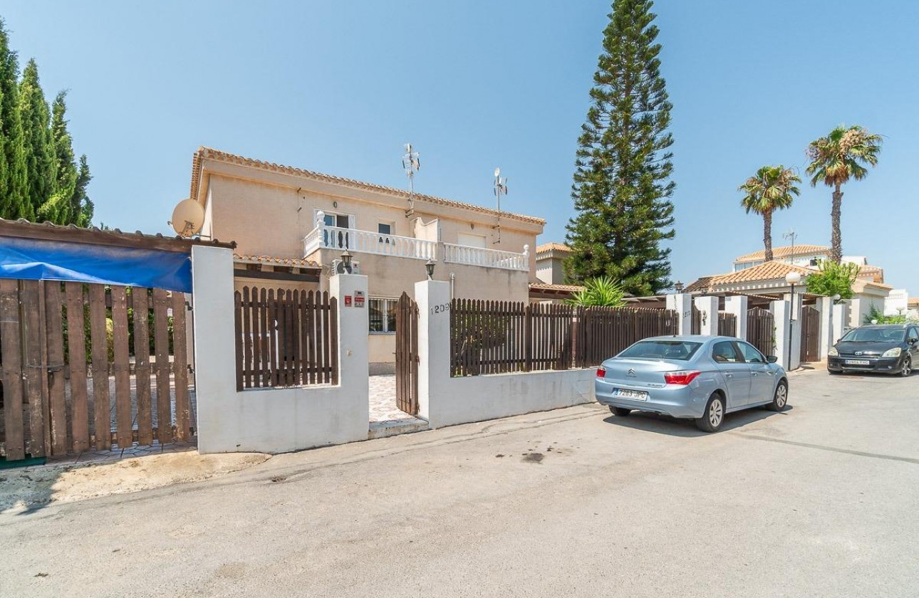 Resale - Villa - Orihuela Costa - Playa Flamenca