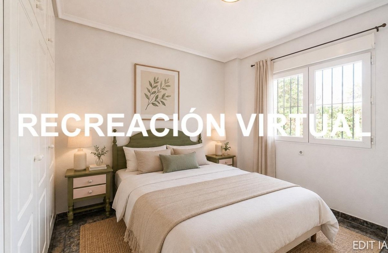 Resale - Villa - Orihuela Costa - Playa Flamenca