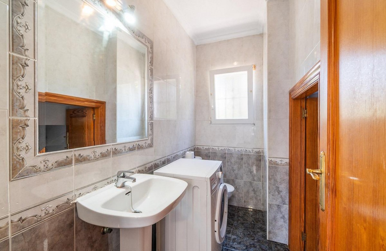 Resale - Villa - Orihuela Costa - Playa Flamenca