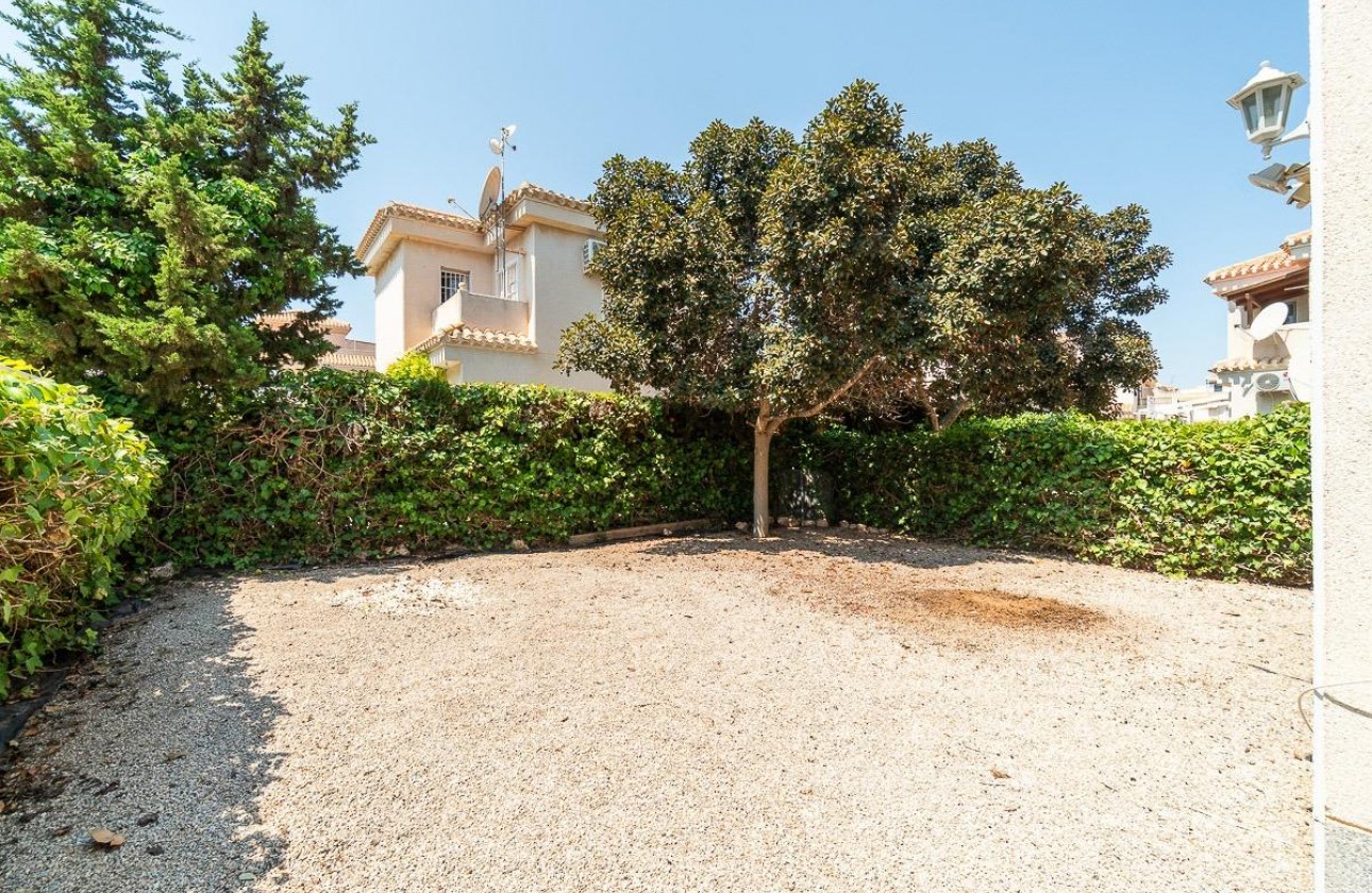 Resale - Villa - Orihuela Costa - Playa Flamenca