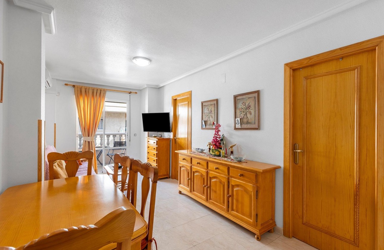 Reventa - Apartamento / piso - Torrevieja - Estacion de autobuses