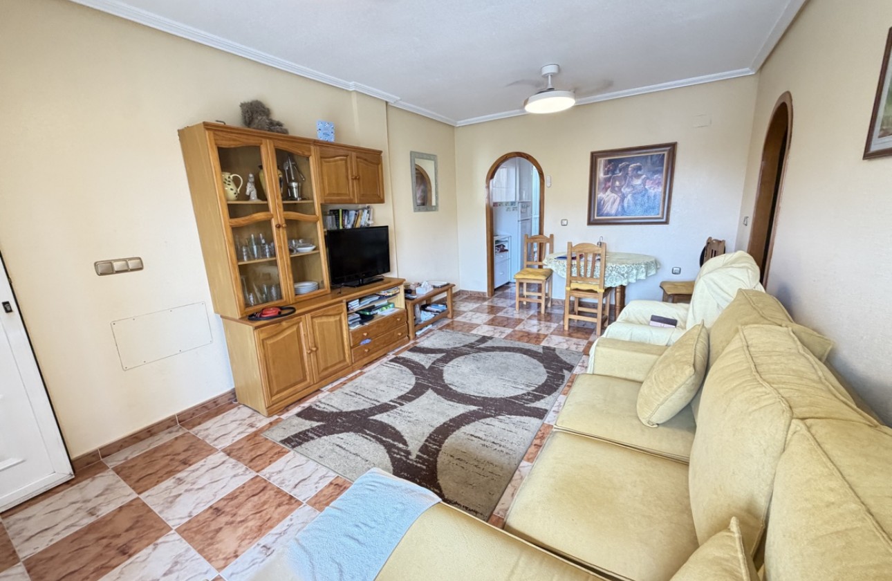 Resale - Apartment / flat - Villamartin