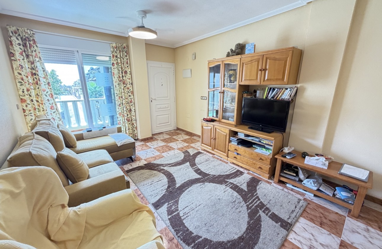 Resale - Apartment / flat - Villamartin