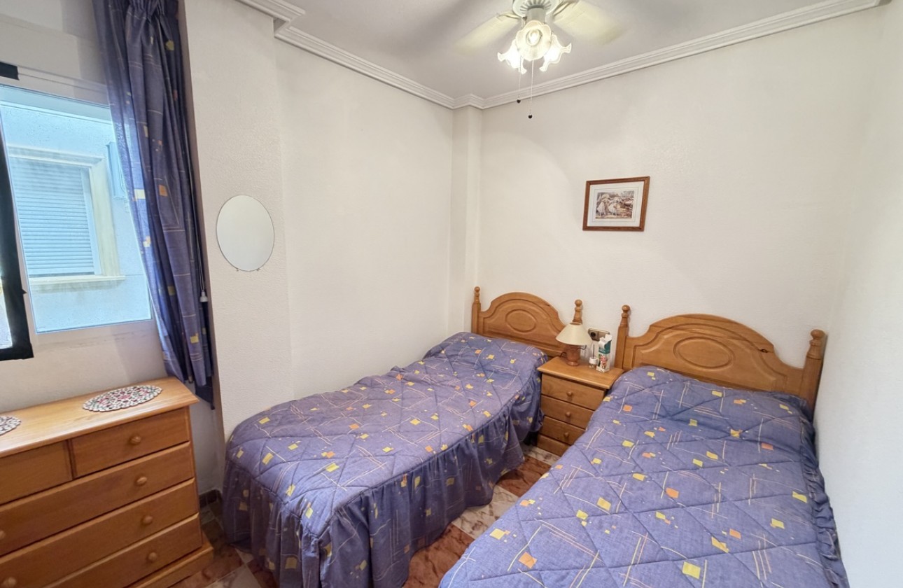 Resale - Apartment / flat - Villamartin