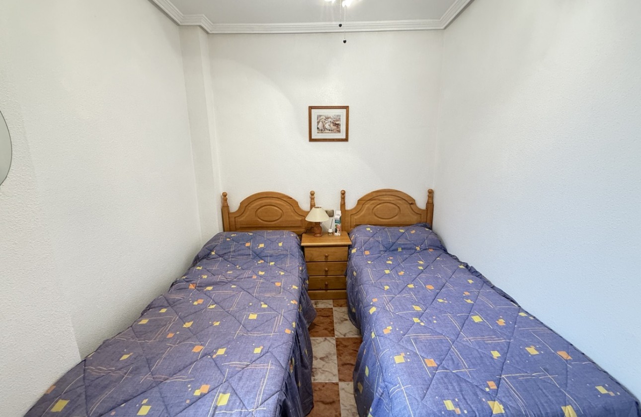 Resale - Apartment / flat - Villamartin