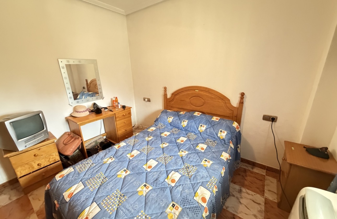 Resale - Apartment / flat - Villamartin
