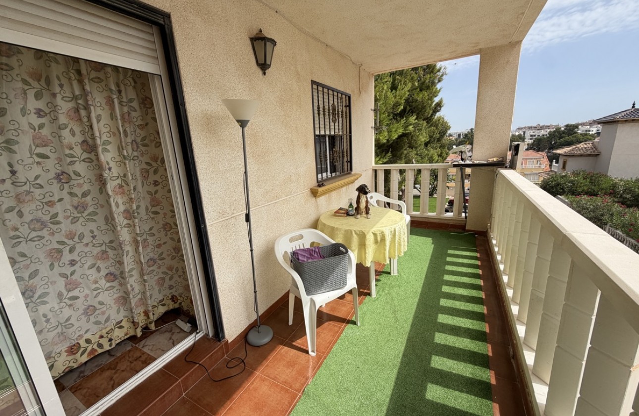 Resale - Apartment / flat - Villamartin