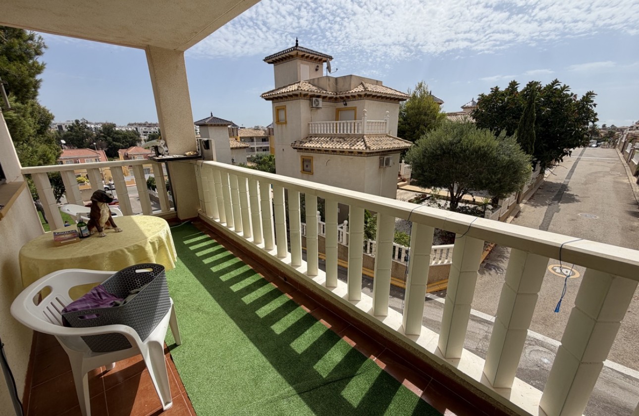 Resale - Apartment / flat - Villamartin