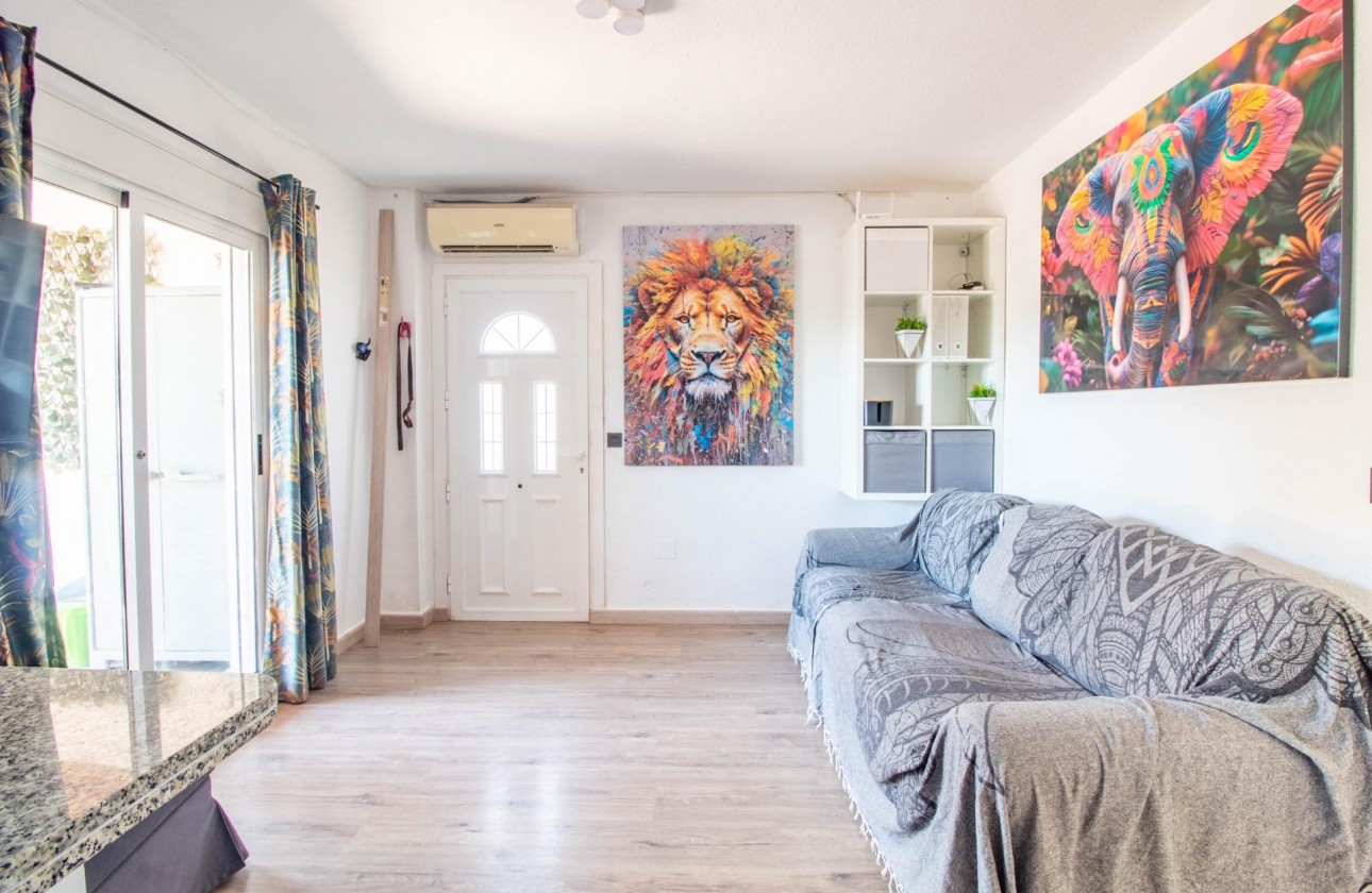 Resale - Bungalow - Orihuela Costa - Cabo Roig