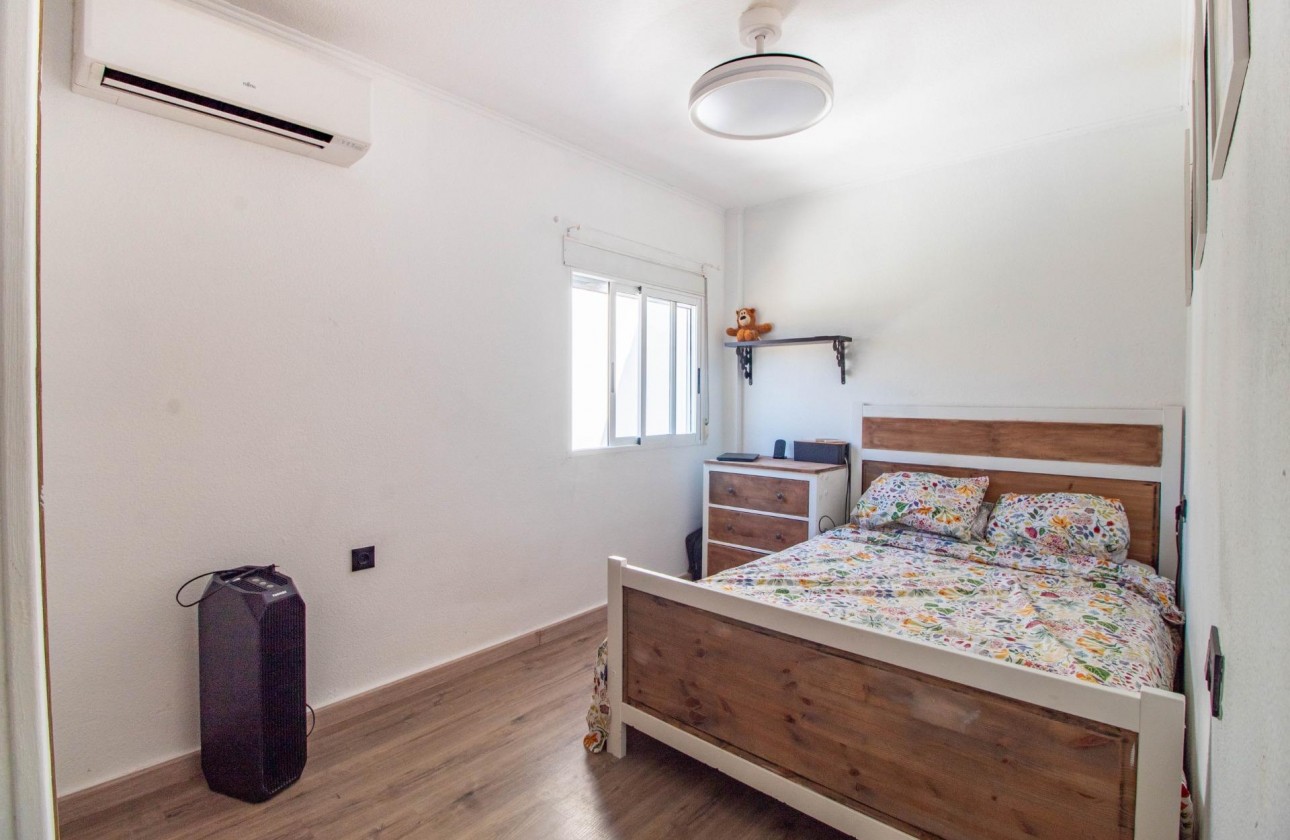 Resale - Bungalow - Orihuela Costa - Cabo Roig