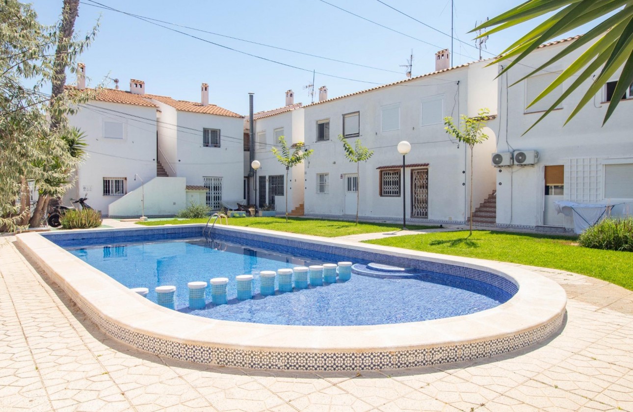 Resale - Bungalow - Orihuela Costa - Cabo Roig