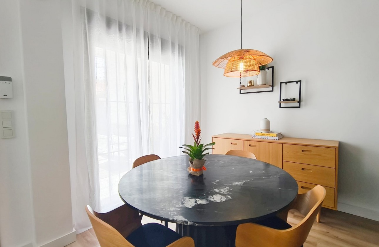 Resale - Villa - San Miguel de Salinas