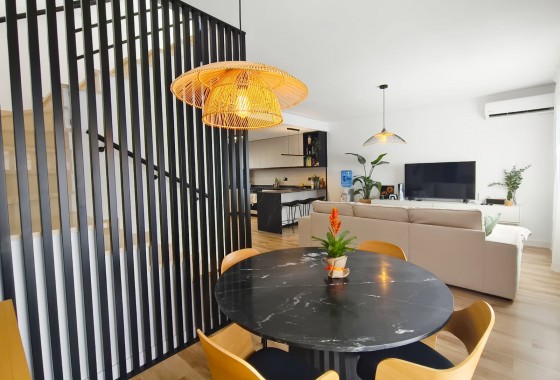 Resale - Villa - San Miguel de Salinas