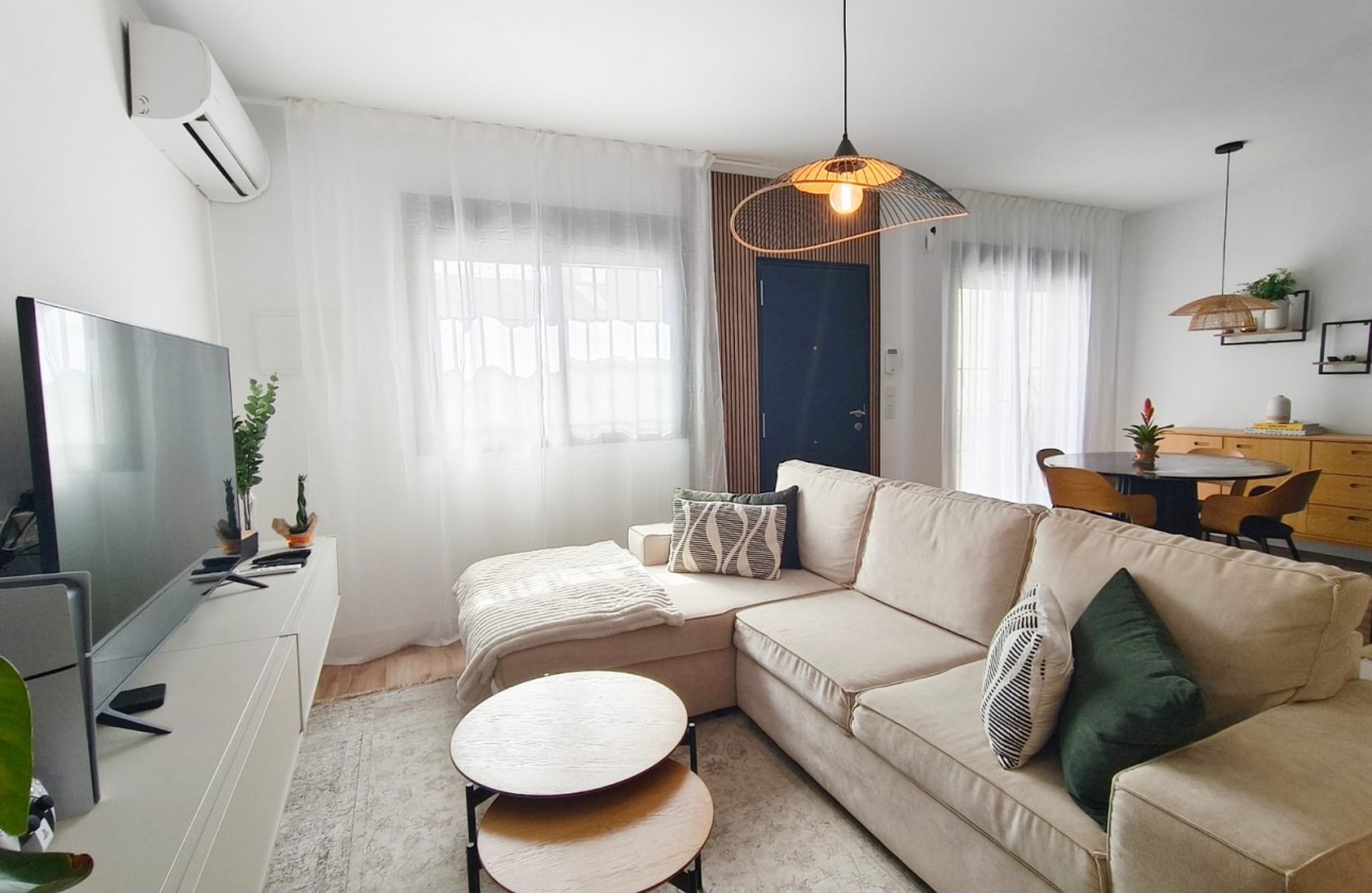 Resale - Villa - San Miguel de Salinas