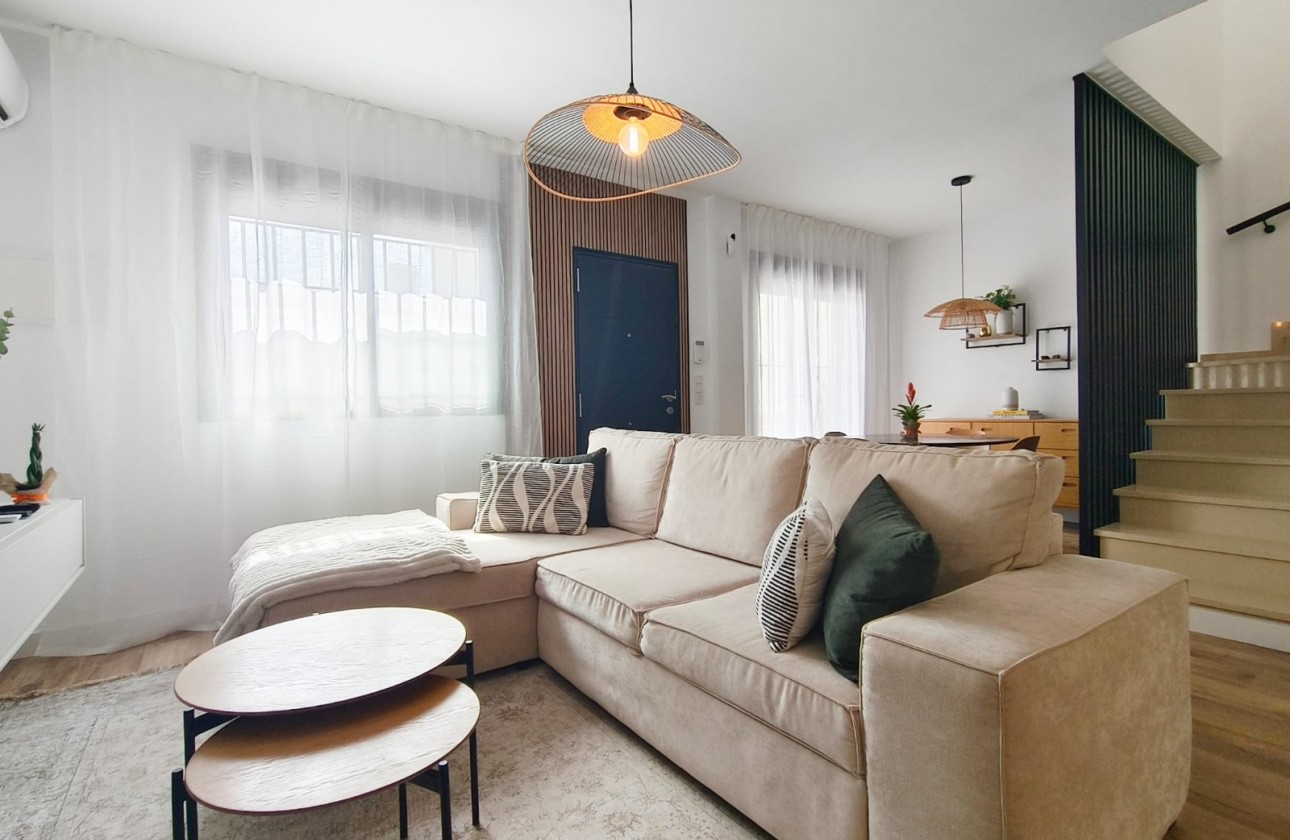 Resale - Villa - San Miguel de Salinas