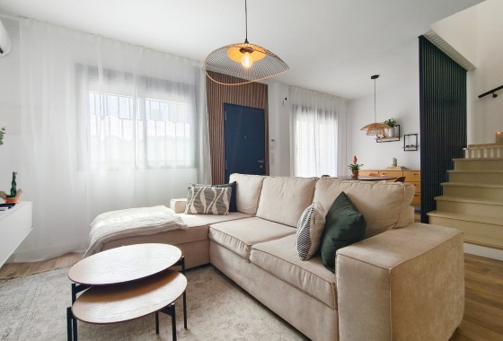 Resale - Villa - San Miguel de Salinas