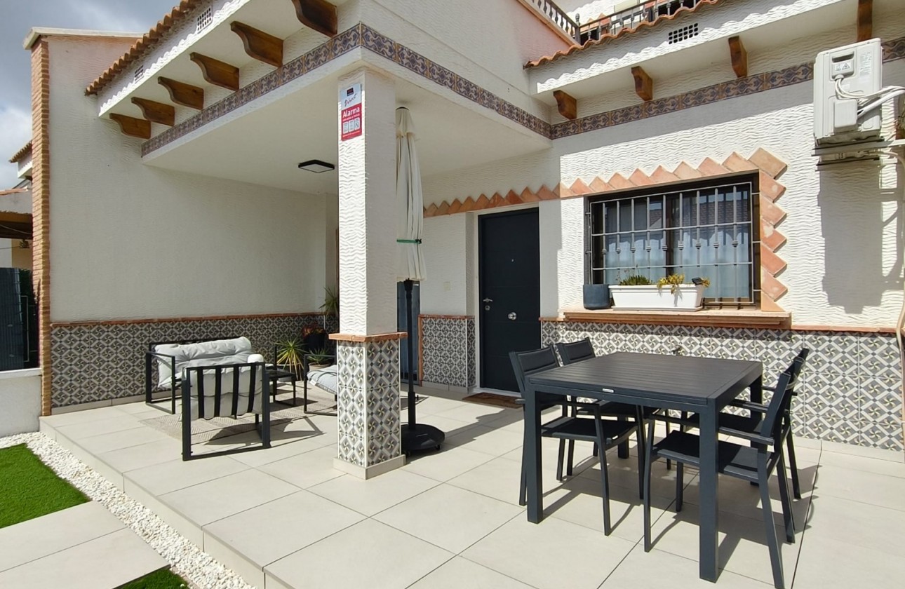 Resale - Villa - San Miguel de Salinas