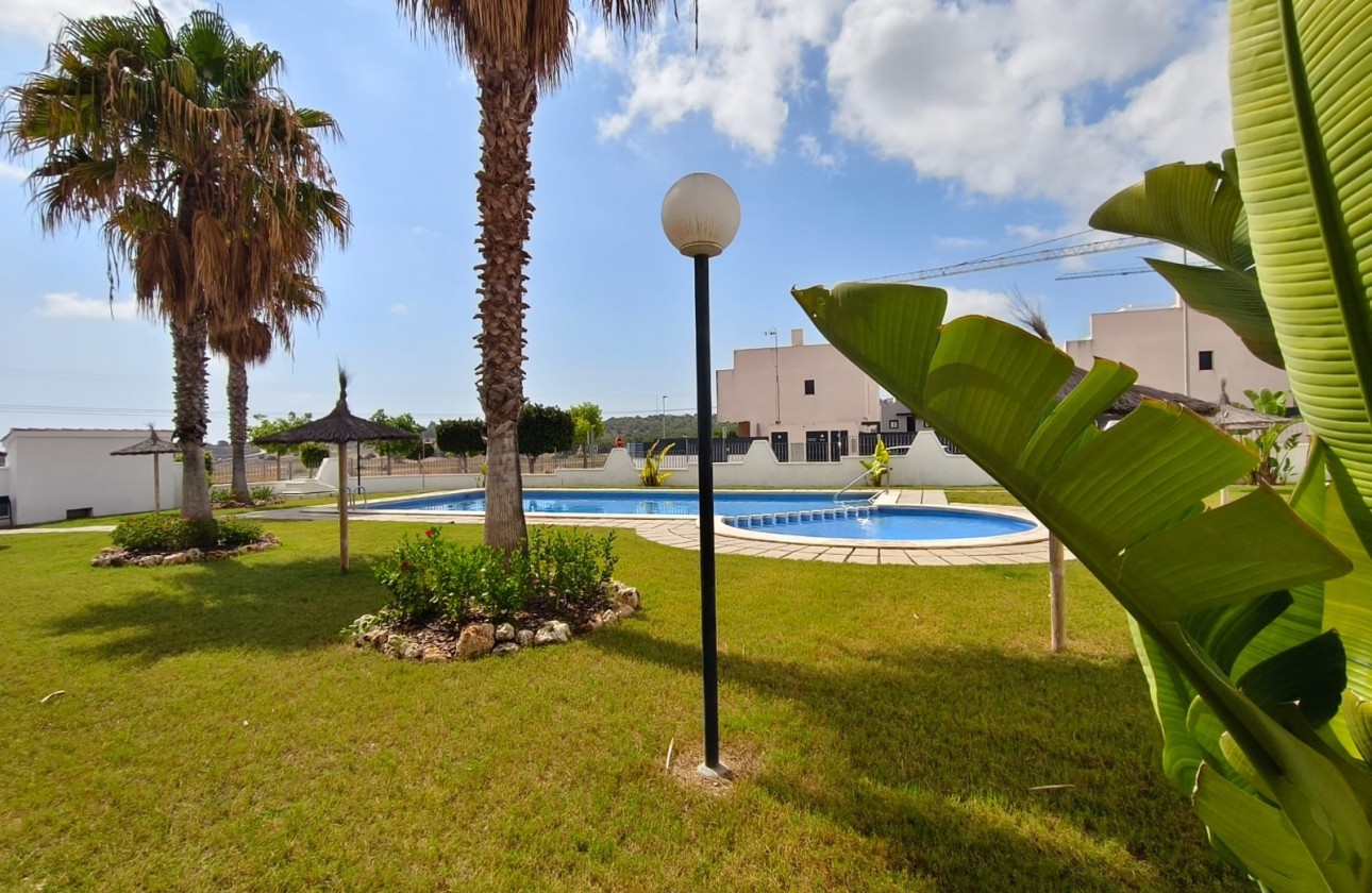 Resale - Villa - San Miguel de Salinas