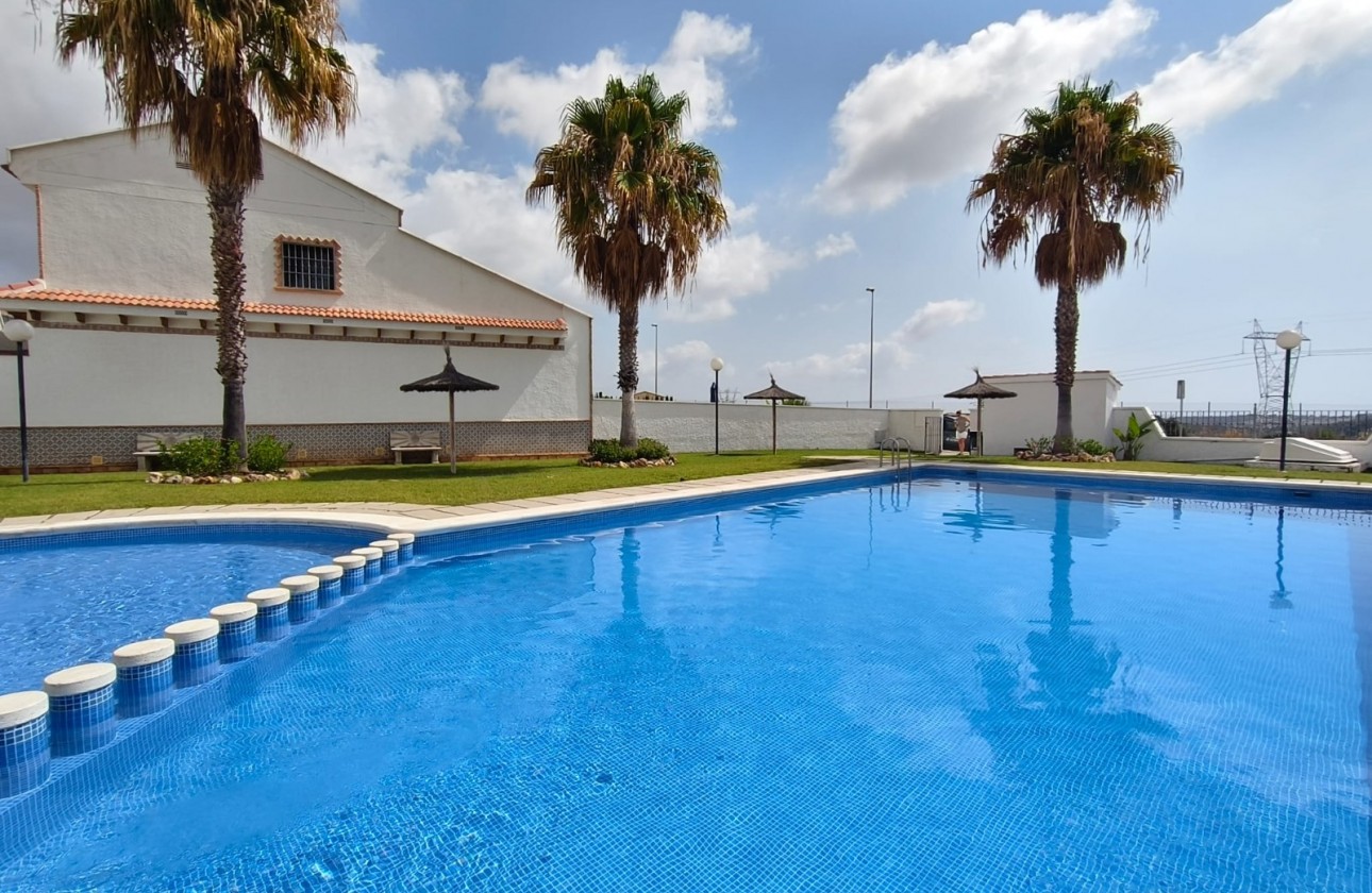 Resale - Villa - San Miguel de Salinas