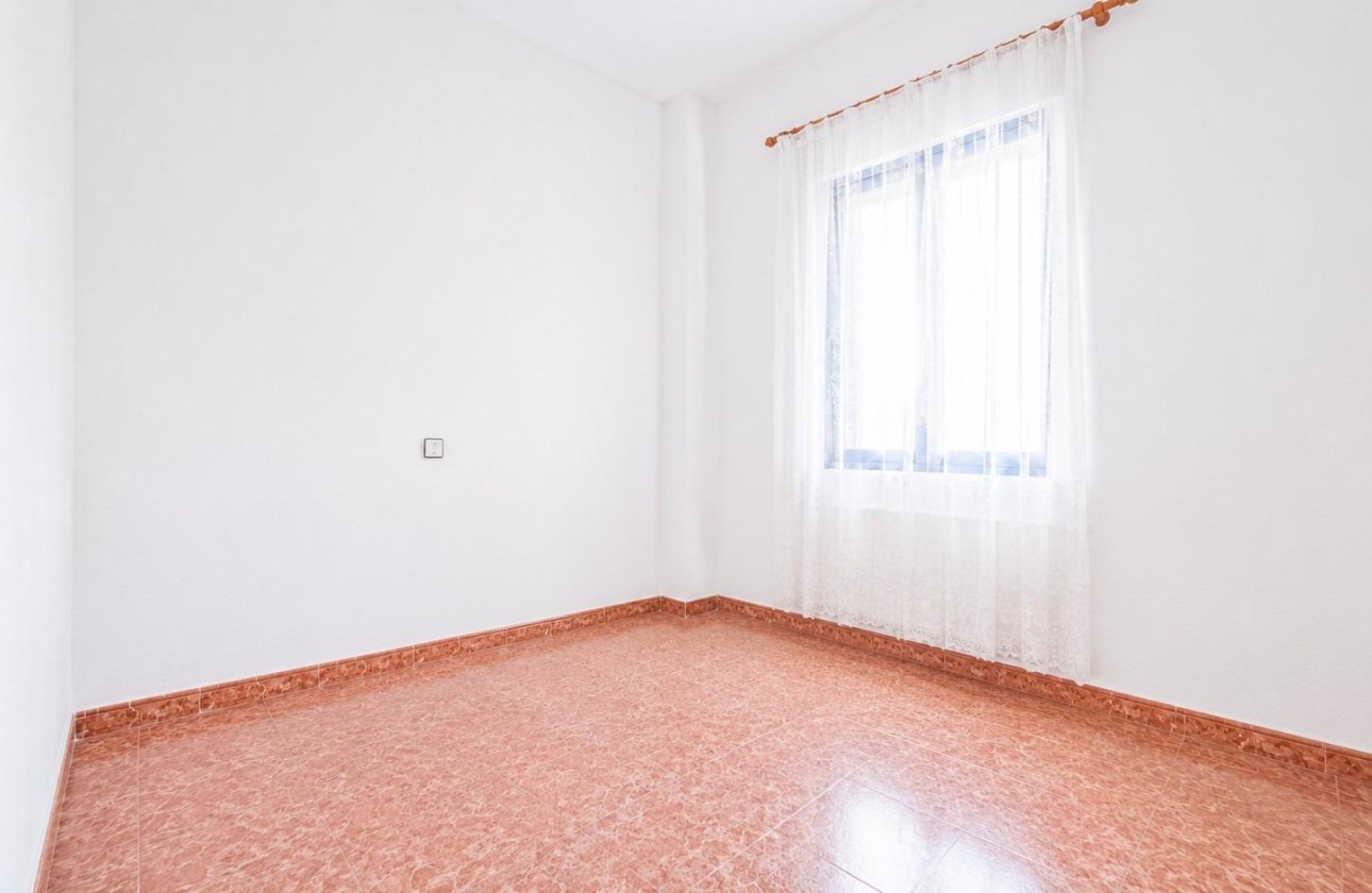 Reventa - Apartamento / piso - Torrevieja - Estacion de autobuses