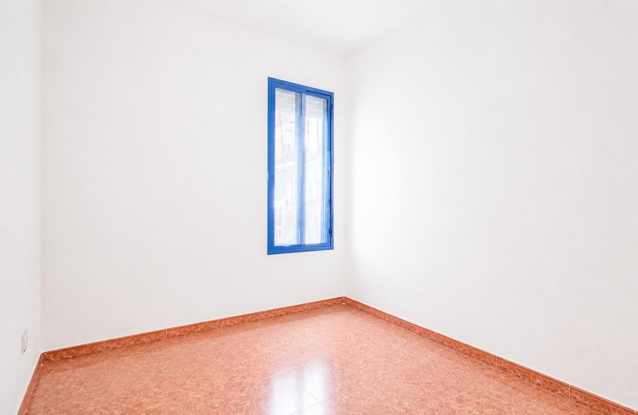 Reventa - Apartamento / piso - Torrevieja - Estacion de autobuses