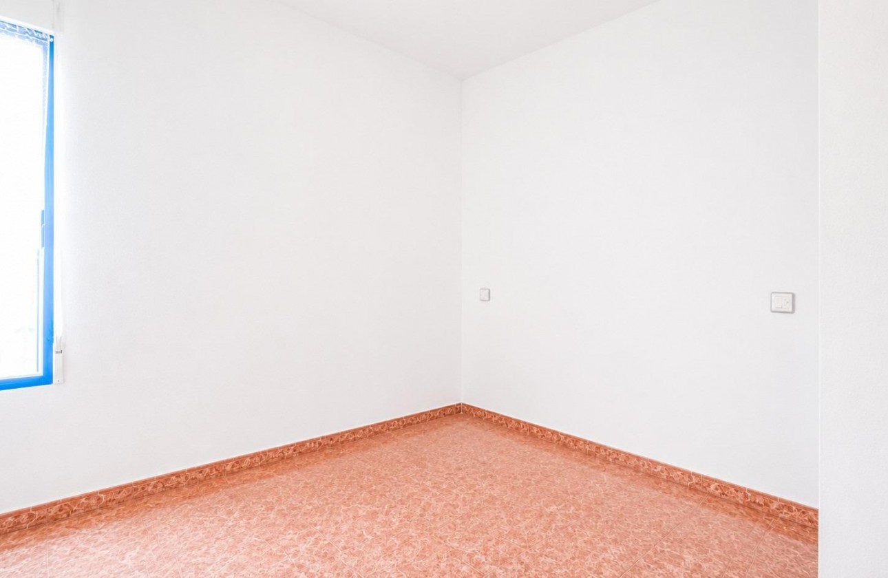 Reventa - Apartamento / piso - Torrevieja - Estacion de autobuses