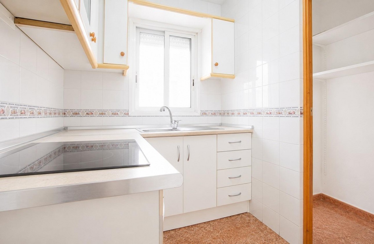 Reventa - Apartamento / piso - Torrevieja - Estacion de autobuses