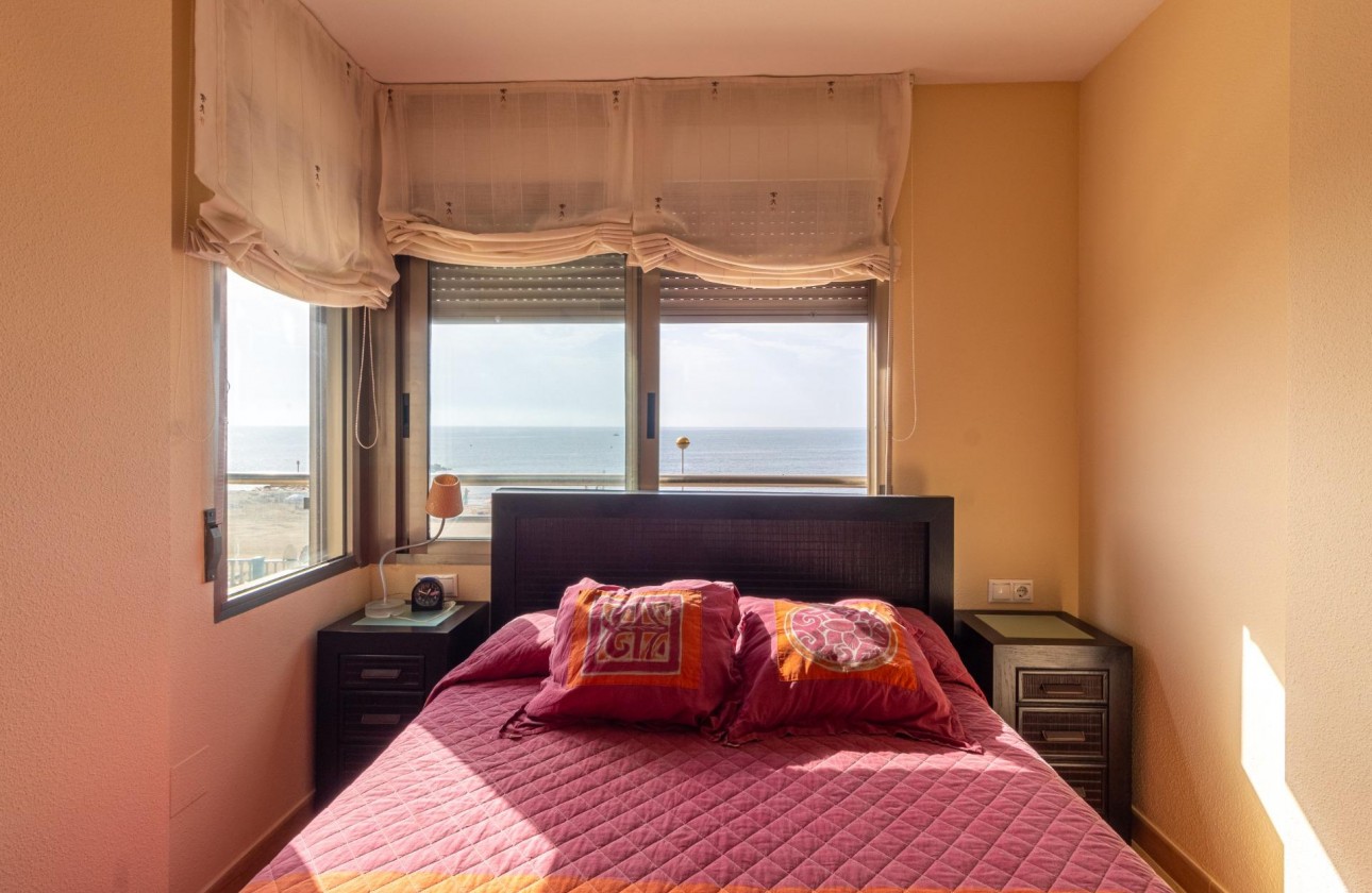 Resale - Apartment / flat - Torrevieja - Playa de los locos