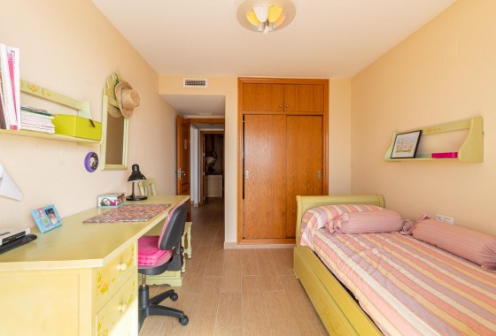 Resale - Apartment / flat - Torrevieja - Playa de los locos
