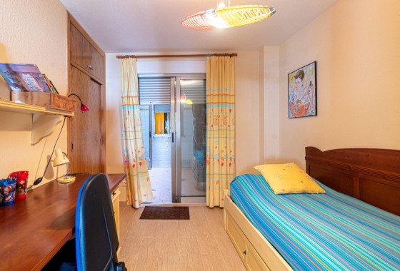 Resale - Apartment / flat - Torrevieja - Playa de los locos