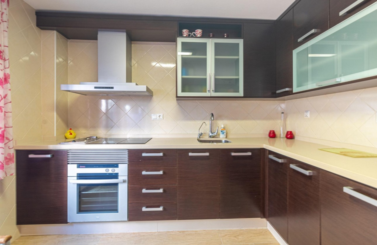 Resale - Apartment / flat - Torrevieja - Playa de los locos