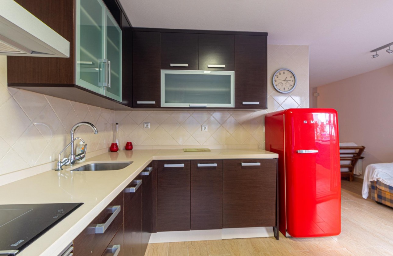 Resale - Apartment / flat - Torrevieja - Playa de los locos