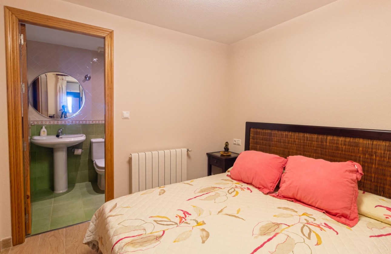 Resale - Apartment / flat - Torrevieja - Playa de los locos