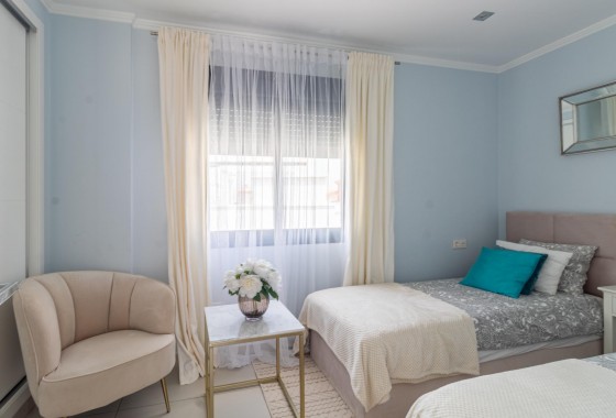 Revente - Villa - Orihuela Costa - Lomas de Cabo Roig