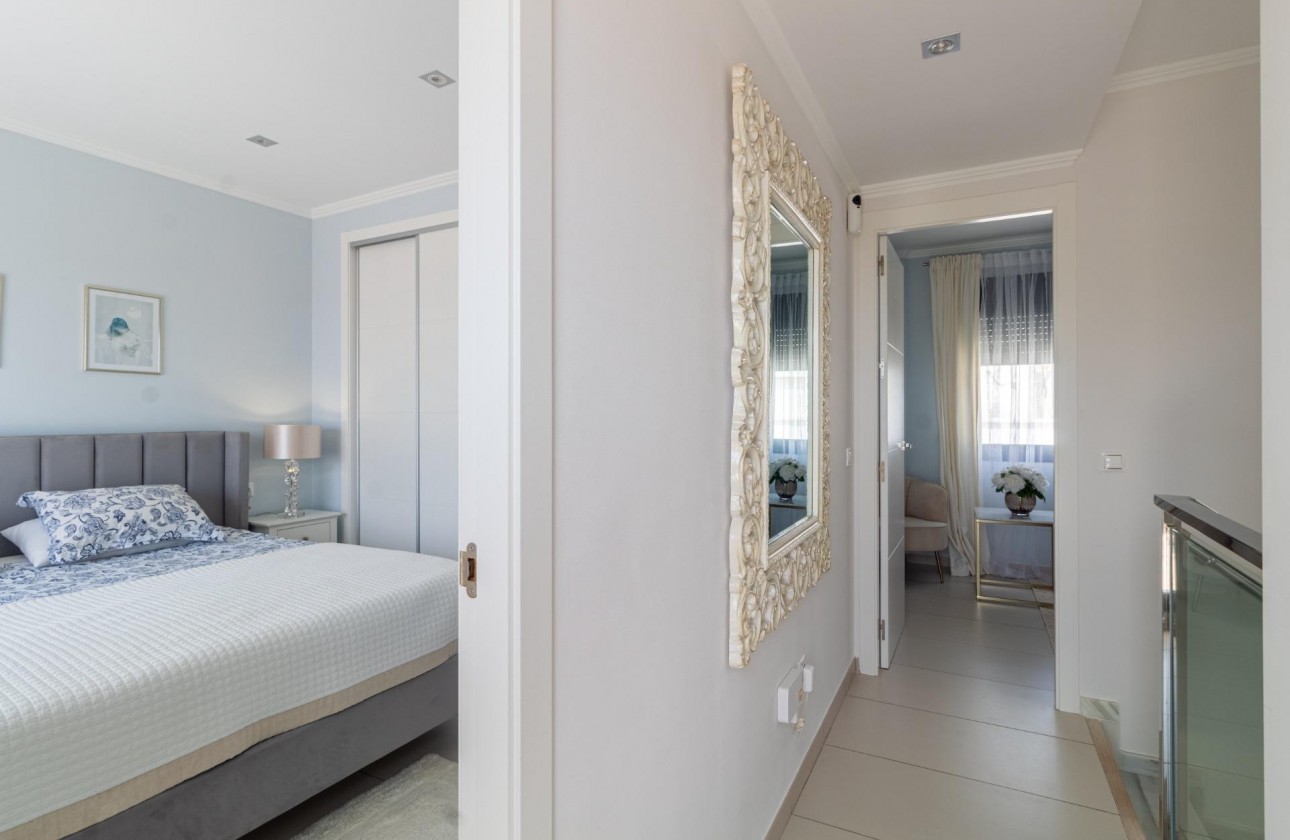Revente - Villa - Orihuela Costa - Lomas de Cabo Roig