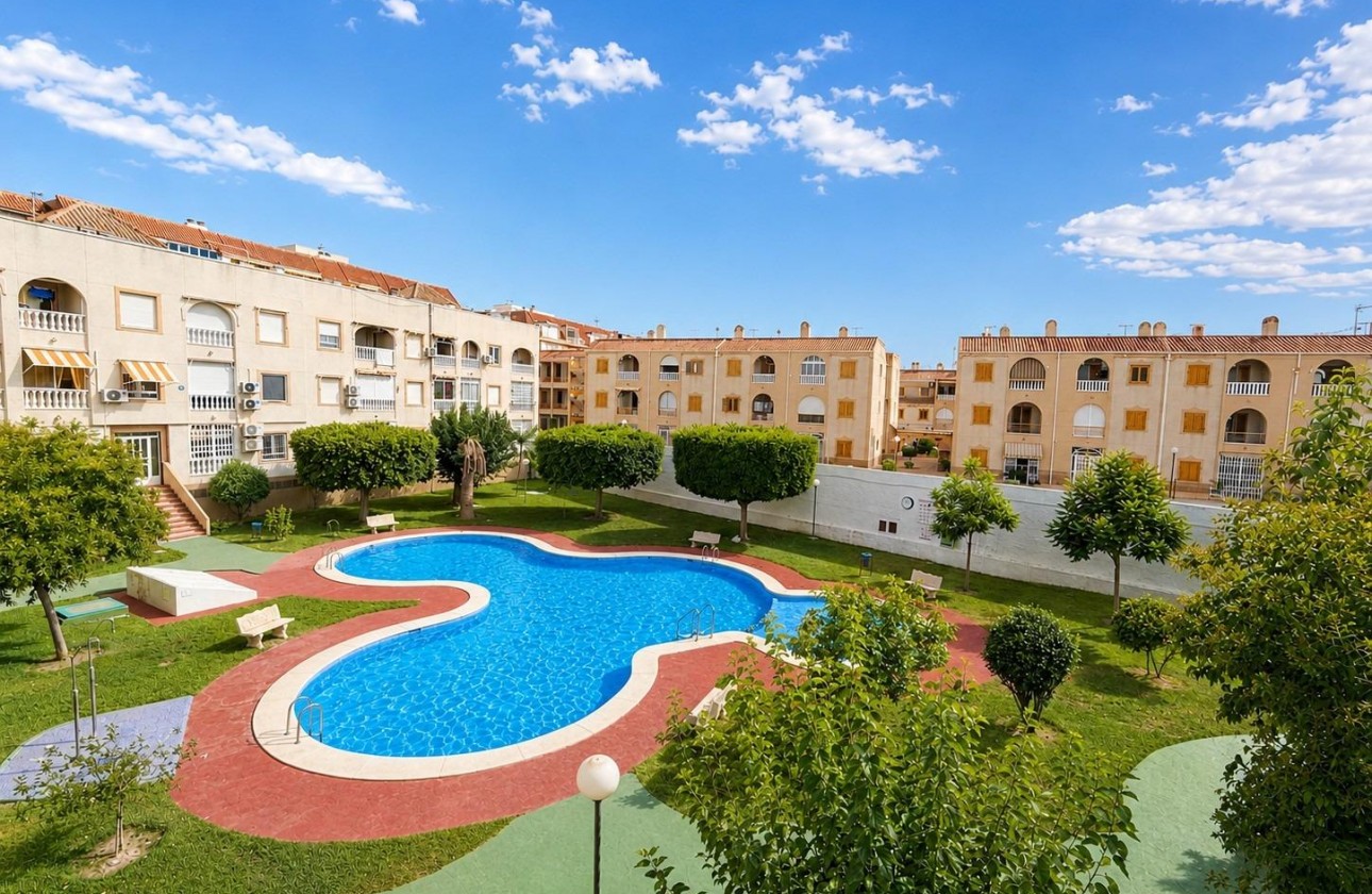 Resale - Apartment / flat - Torrevieja - Acequion