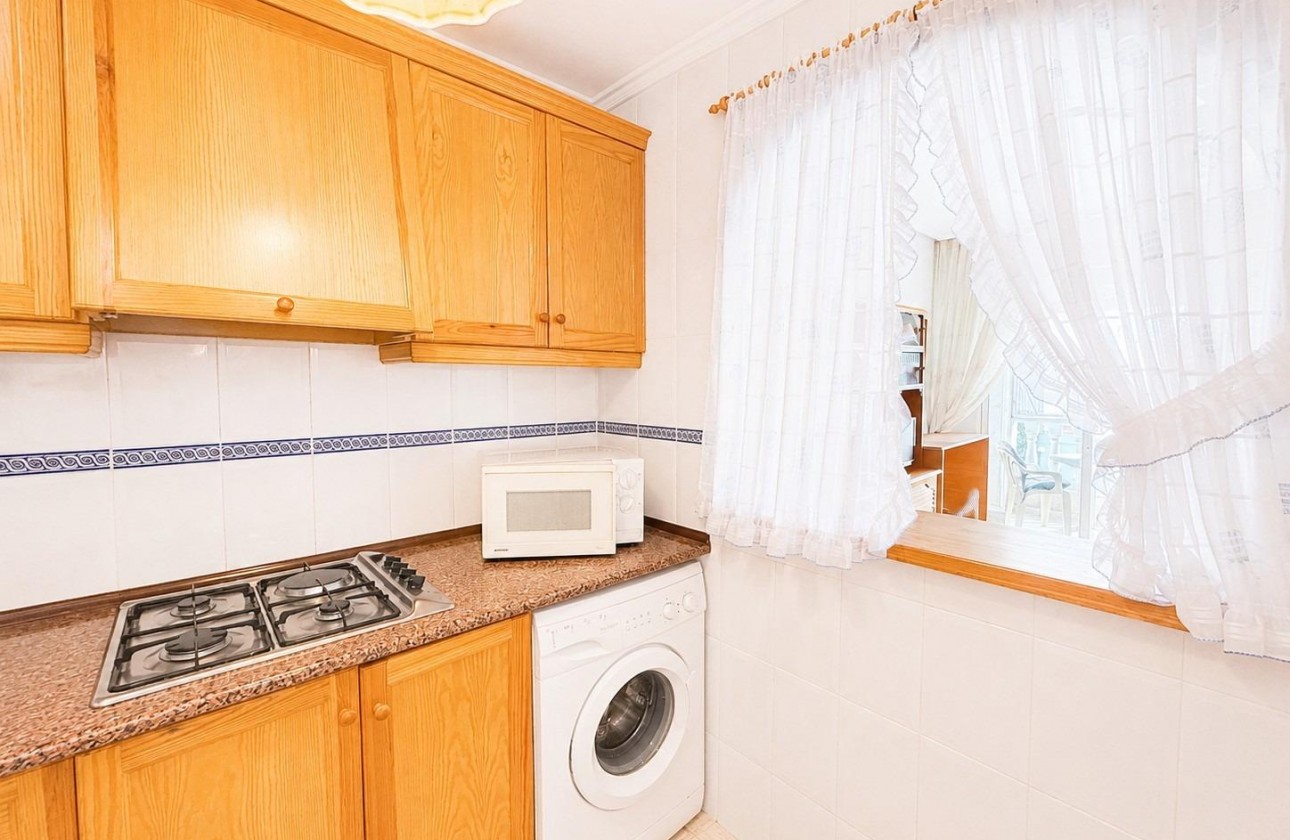 Resale - Apartment / flat - Torrevieja - Acequion