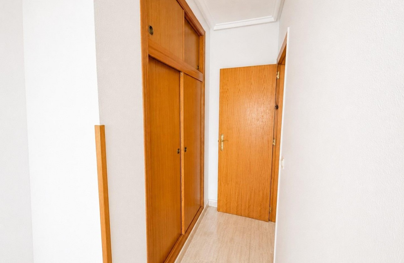 Resale - Apartment / flat - Torrevieja - Acequion