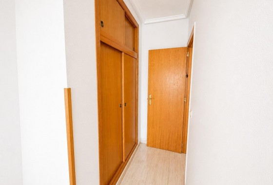 Resale - Apartment / flat - Torrevieja - Acequion