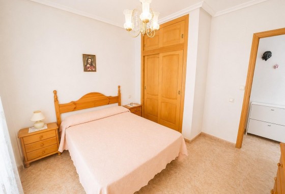 Resale - Apartment / flat - Torrevieja - Estacion de autobuses