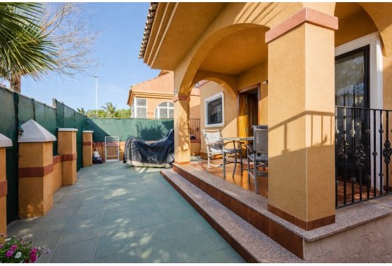 Resale - Villa - Torrevieja - Aguas Nuevas