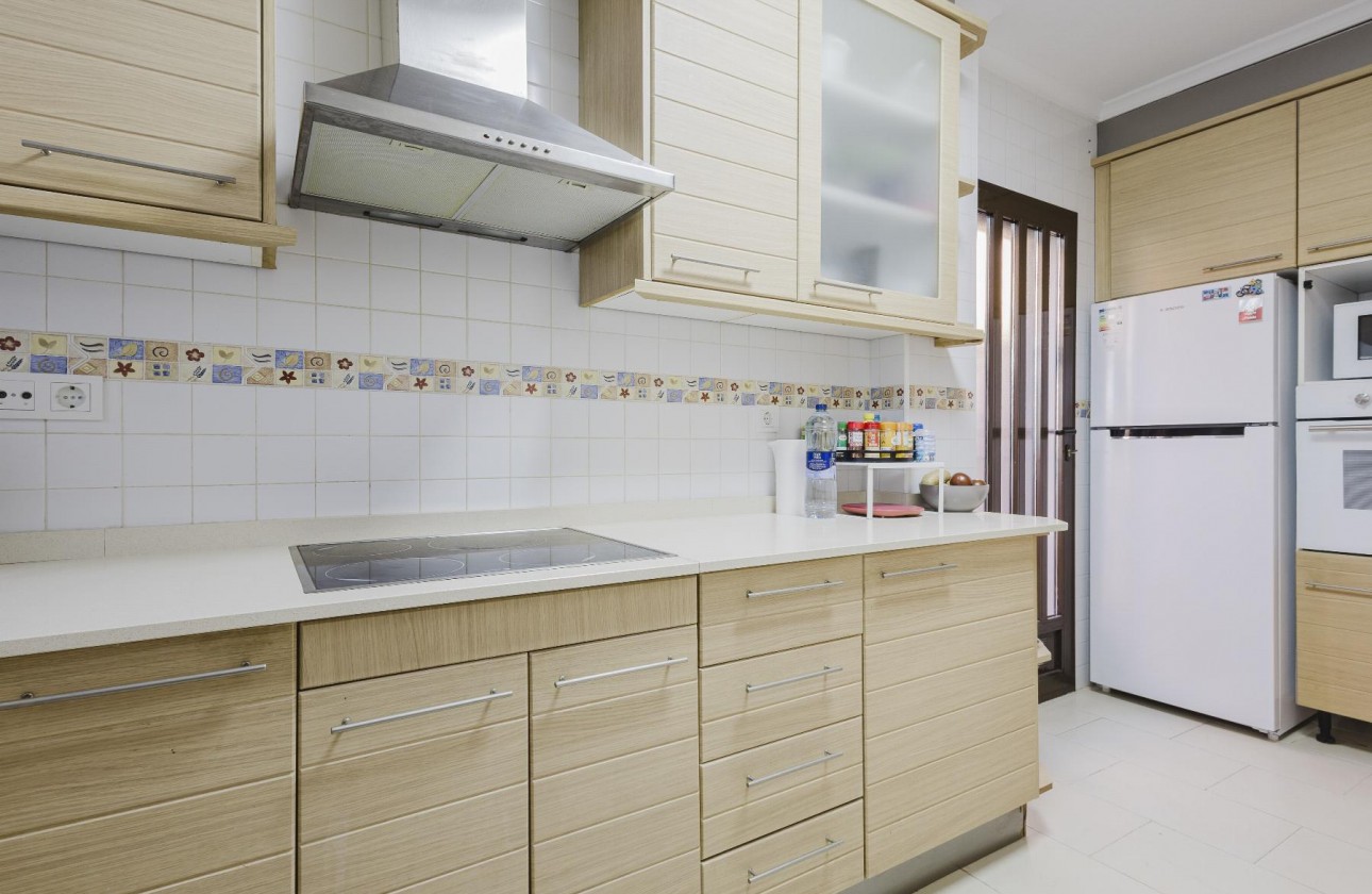 Resale - Villa - Torrevieja - Aguas Nuevas