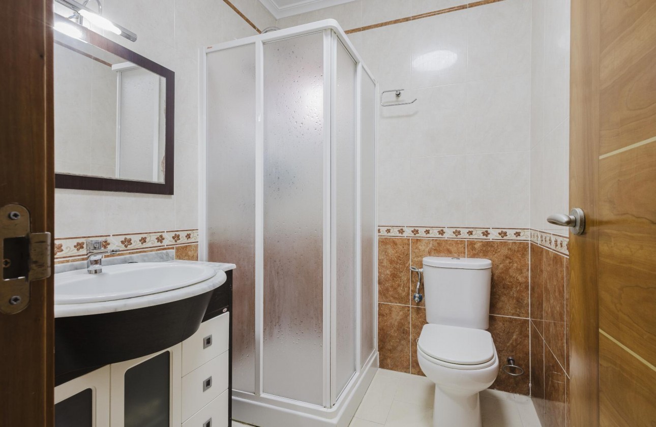 Resale - Villa - Torrevieja - Aguas Nuevas