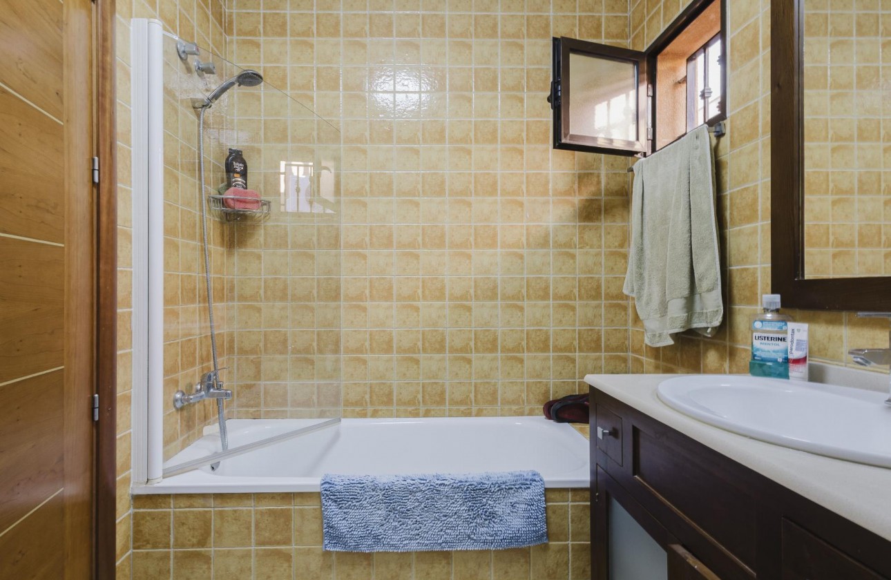 Resale - Villa - Torrevieja - Aguas Nuevas